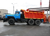 Всесезонная комбинированная дорожная машина ВМКД на базе самосвала Урал 55571