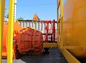Агрегат-кислотник для перевозки растворов щелочей и солевых растворов на шасси Камаз 43118