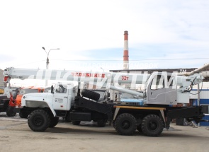 Автокран Челябинец КС-55733-26 на шасси Урал 4320 32 тонны