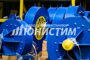 Склад завода Юнистим: вентиляторы ВД4-37-2011